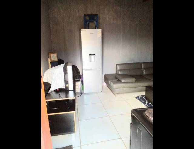 1 BEDROOM HOUSE FOR SALE IN MOHLAKENG